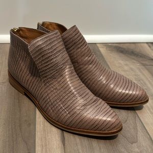 House of Harlow Booties